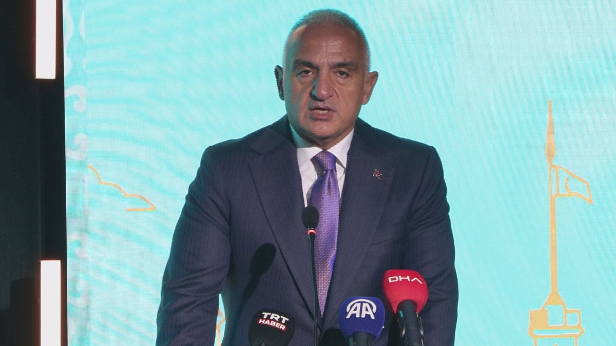 bakan ersoydan sevindiren haber turk sanatcilar 28 milyar yeni dinleyiciye ulasti 8N6mnC5s