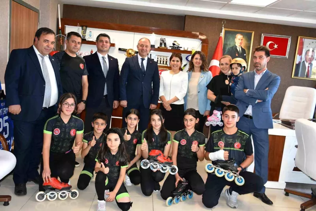 speed skating spor kulubu yonetiminden cakmura ziyaret mCLyMZVC