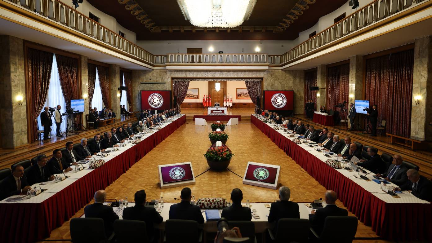 surec komiyonu kadin ve genclik platformlari ile ceza hukukcularini da dinleyecek 6ZrL5JwR