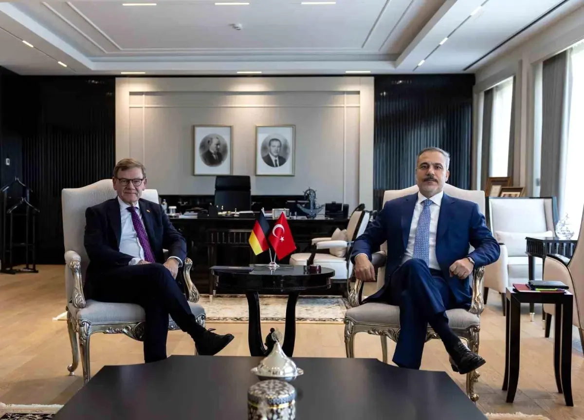 fidan almanya disisleri bakani ile gorustu itG3AkzN.jpg