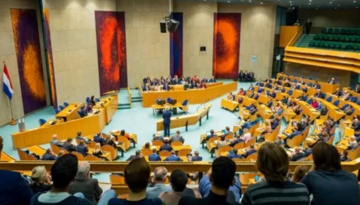 hollanda meclisinden teknoloji devlerinedavet kabul eden olmadi QSUwvFFV.jpg