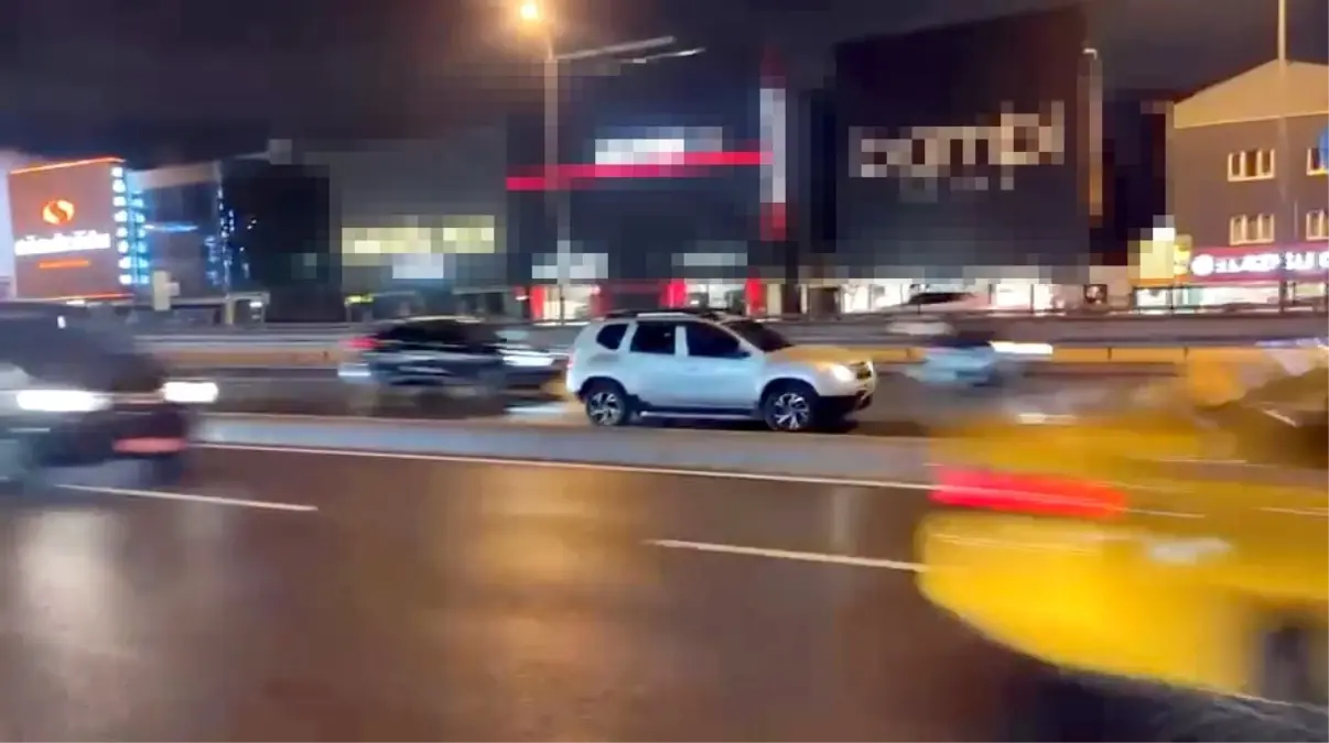 ters yolda geri giden surucu sasirtti e9Taighj