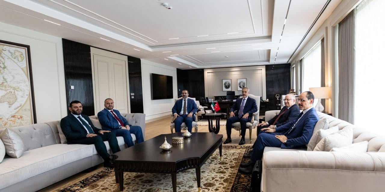 turkiye ve suriye arasindaki ankarada yapilan toplanti sona erdi FnZ4JFUy.jpg