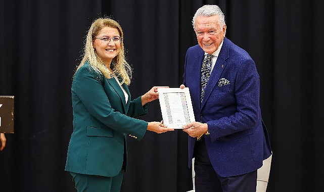 usta gazeteci ugur dundar bakirkoylulerle bulustu Xf2PIdWJ