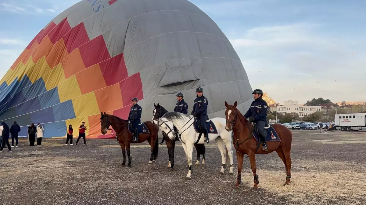 Kapadokya’da balonlar bu kez öğretmenler için havalandı