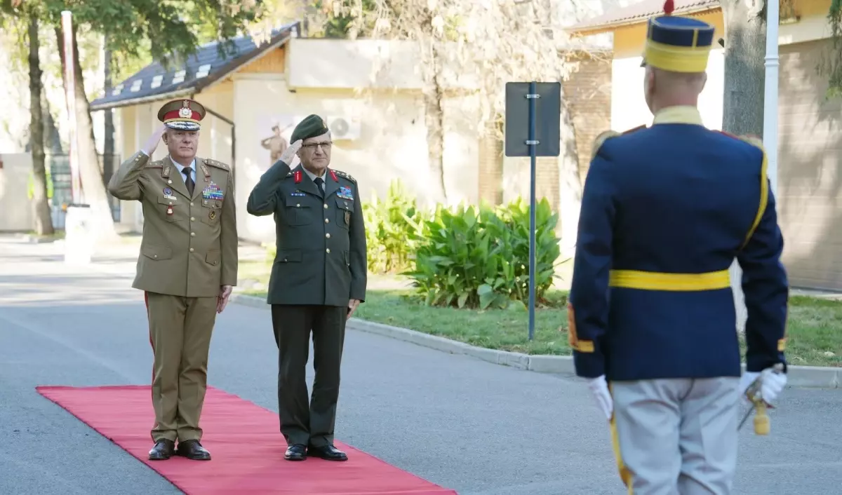 tokel romanyada askeri temaslarda bulundu pZkQ7zey.jpg