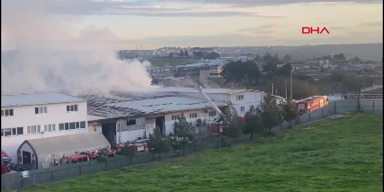 İstanbul Tuzla’da fabrika yangını
