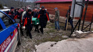 kayip-olarak-aranan-kisinin-cesedi-tarlada-bulundu-GWLiHW99