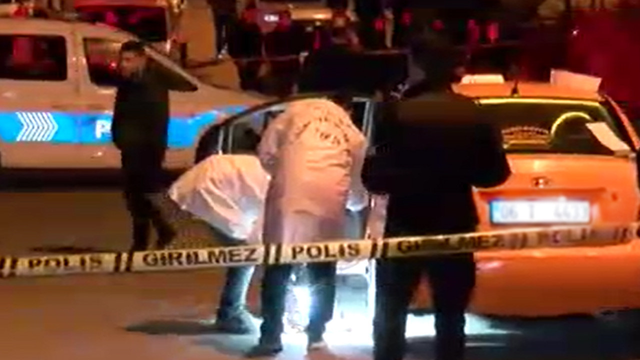 Taksideki Tartışma Kanlı Bitti: Arkadaşını Vurdu