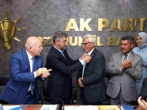İsrail’in Gazze’de yerinden edilenlerin çadırlarına saldırısında 2 Filistinli kadın hayatını kaybetti